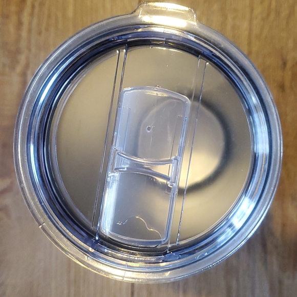 DavidsTea Gold Tumbler - Picture 3 of 7